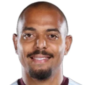  罗马闪电开局领先科莫；早早点球得手，下半场悬念犹存。 体育新闻