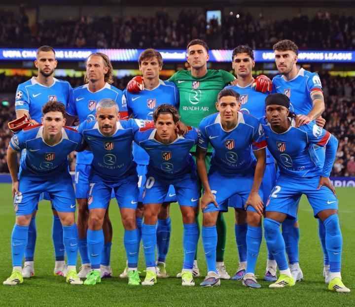  后防持续承压，马竞欧冠连续丢球纪录刷新队史；客战热刺上半场再失一球，总比分优势面临考验。 体育新闻