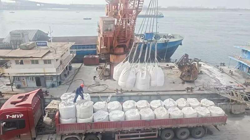  北京浙农携手湖北东圣，磷肥高效驰援东北春耕一线。 新闻