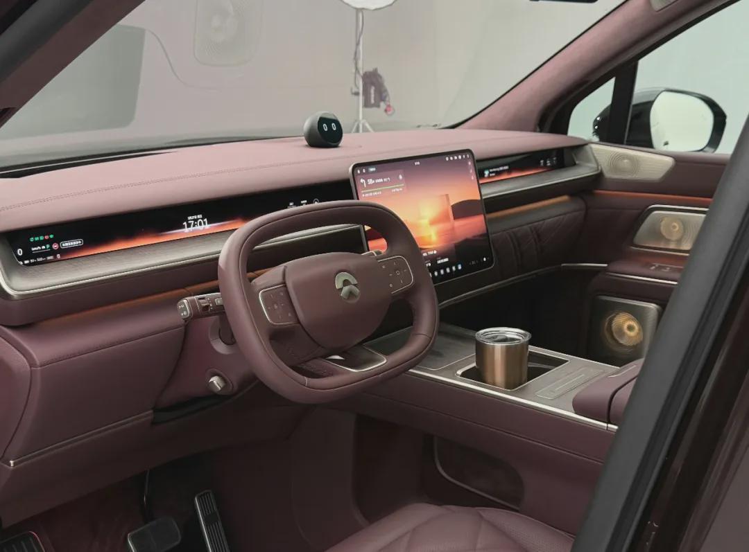  硬核拆解蔚来ES9：5365mm车身背后的技术博弈与高端纯电的市场赌注 汽车科技