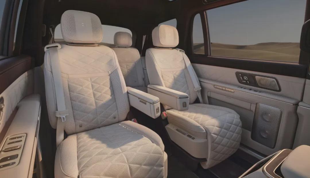  硬核拆解蔚来ES9：5365mm车身背后的技术博弈与高端纯电的市场赌注 汽车科技