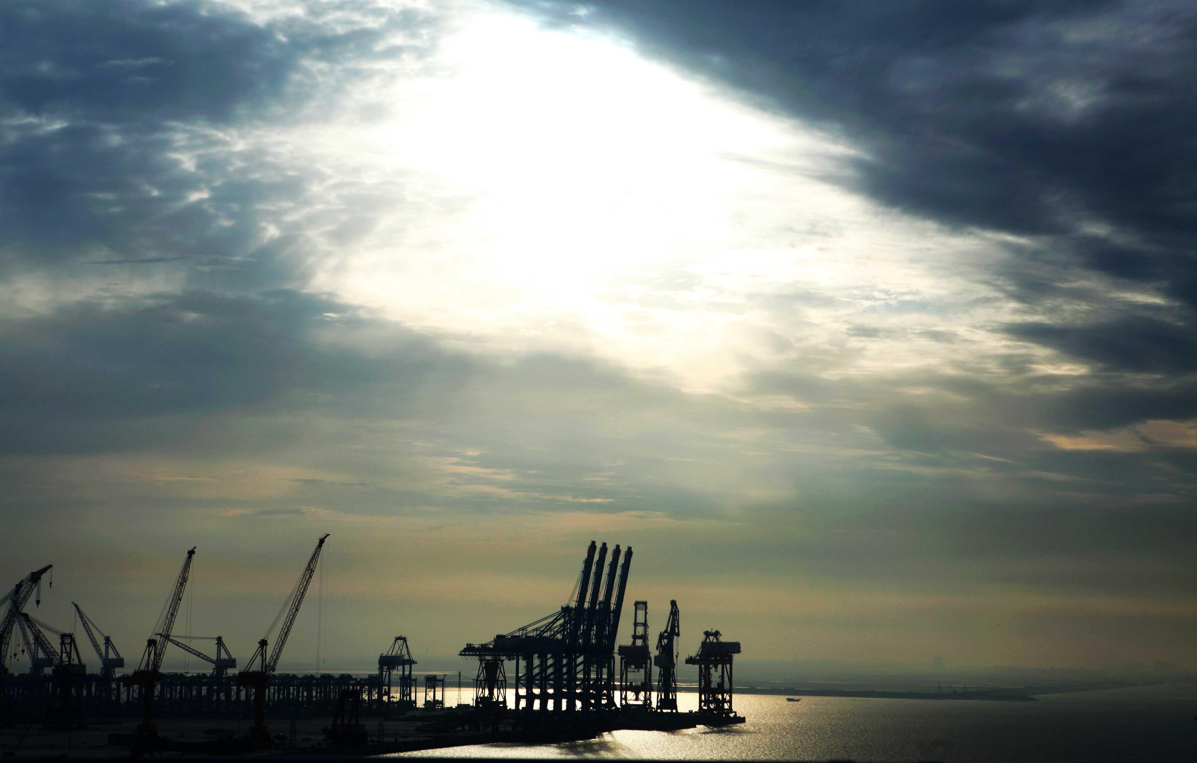  美国政坛新博弈：第25修正案立法草案的制度逻辑深度解析 新闻