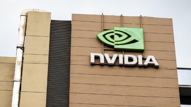  英伟达十连阳的深层逻辑：算力稀缺时代的价值重估 股票财经