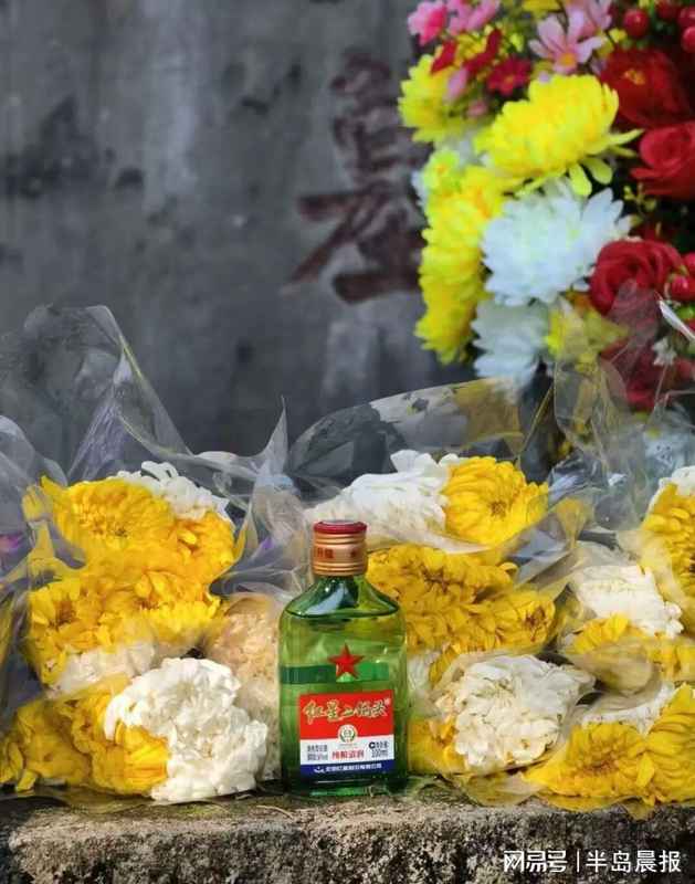  数字人文视角下的西湖名人墓祭扫现象：行为模式、文化心理与社会意涵 文化旅游