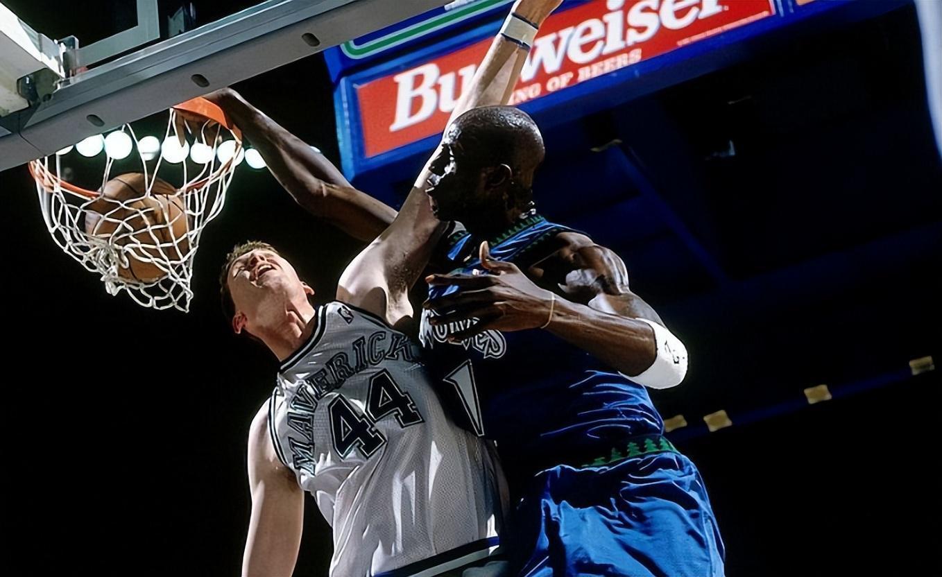  NBA个人奖项投票统计：数据拆解历史级球员的统治力逻辑 体育新闻